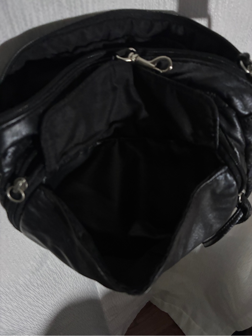 Bueno Black Leather-Look Crossbody Bag - Picture 3 of 3